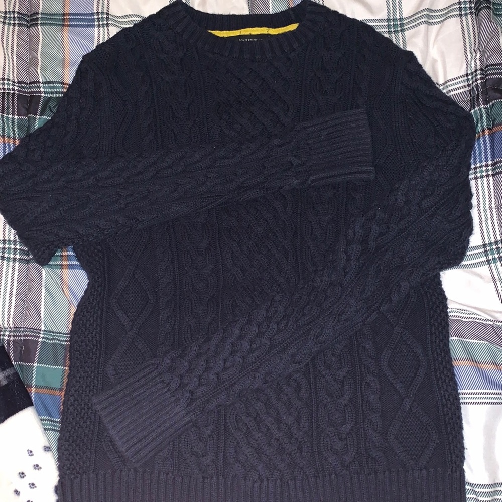 Men’s sweater